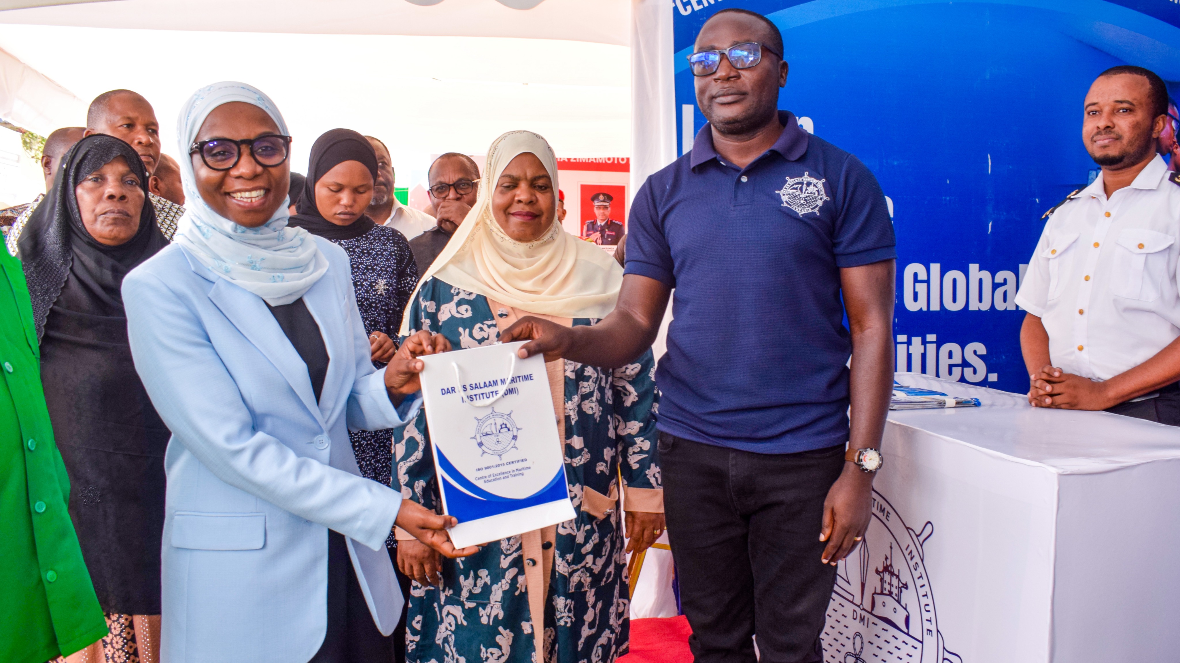 WAZIRI WA ELIMU NA MAFUNZO YA AMALI ZANZIBAR AIPONGEZA DMI KWA KUANDAA WATAALAMU WENYE UJUZI KATIKA SEKTA YA USAFIRI KWA...
